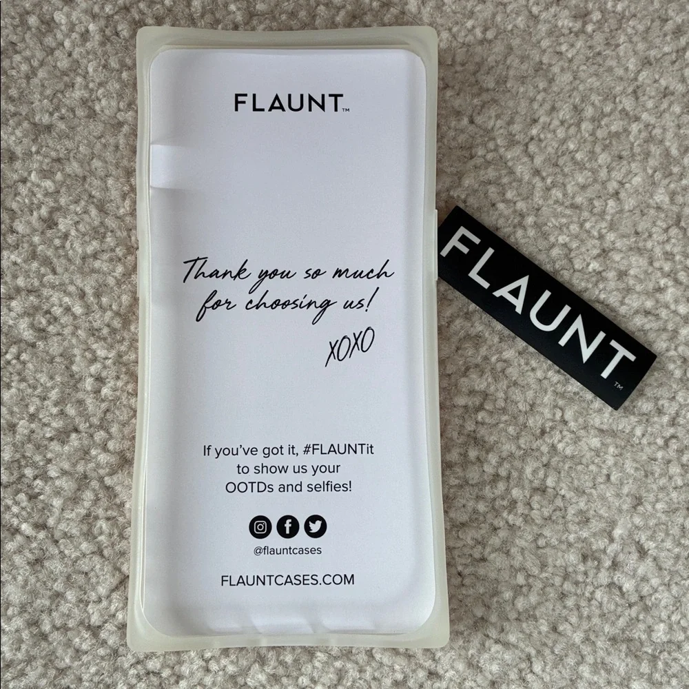 Square Phone Case for iPhone 13/14/16e- Nude - Picture 3 of 3